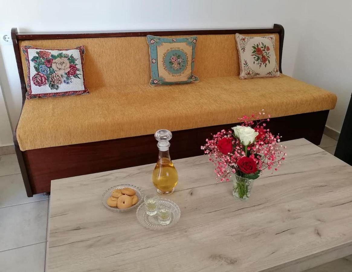 Tranquility House Villa Livadia  ภายนอก รูปภาพ